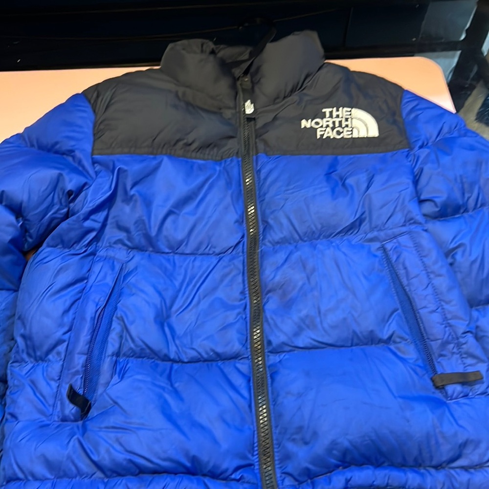 The North Face Youth/Junior small. For unisex